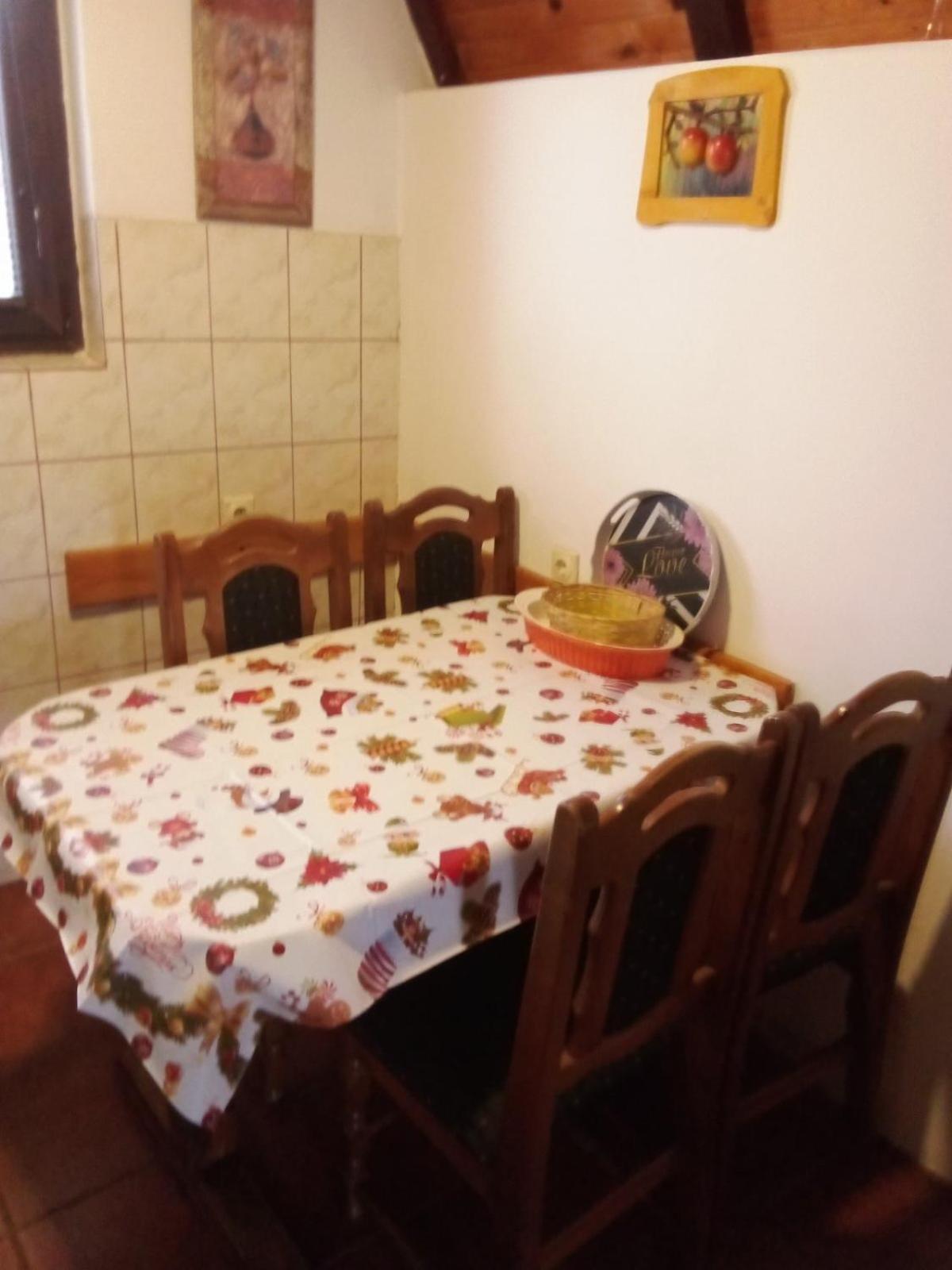 Planinska Kuca Dusan Mitrovac Luaran gambar